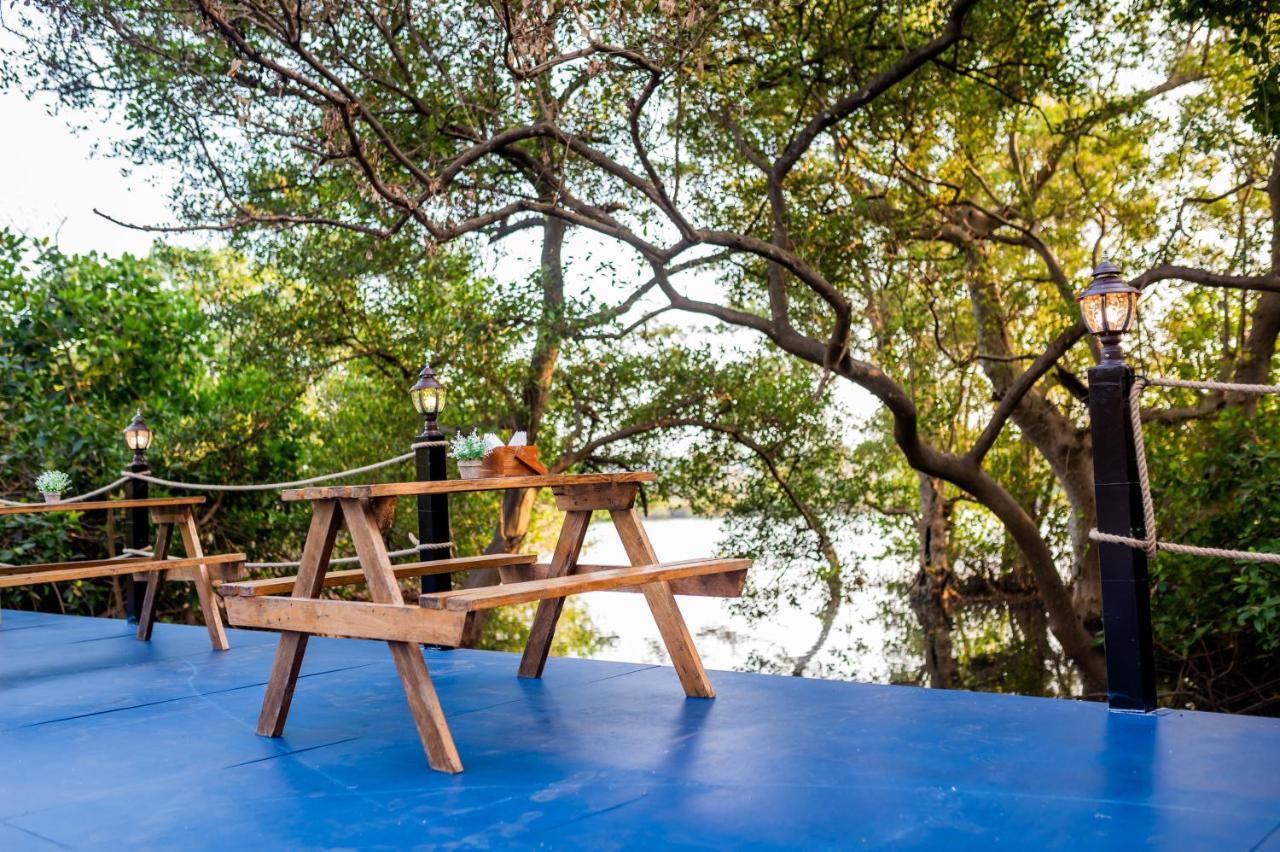Tranquill Riverside Luxury Cottages With Bathtub, Candolim Buitenkant foto