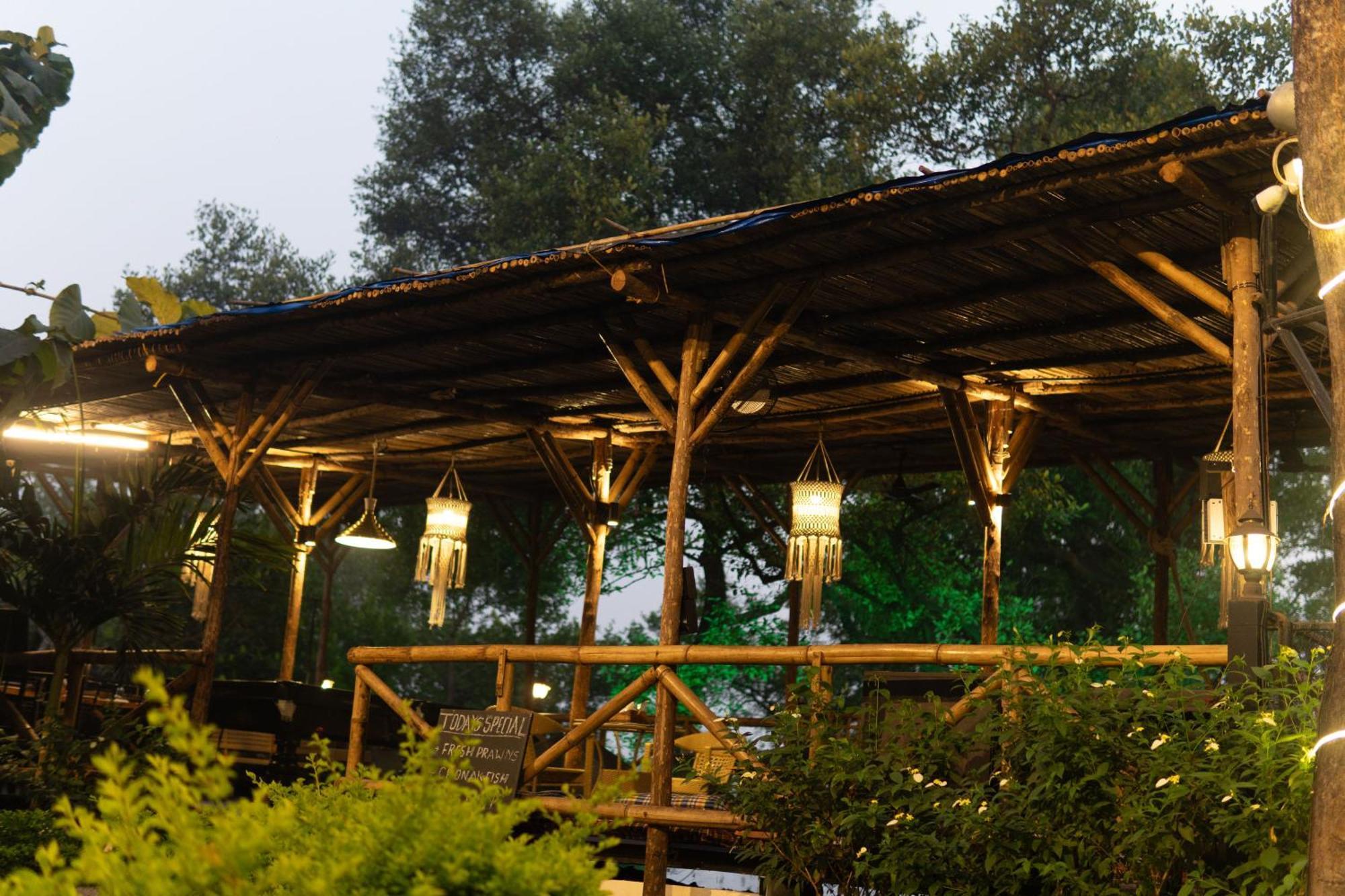 Tranquill Riverside Luxury Cottages With Bathtub, Candolim Buitenkant foto